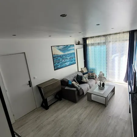 Apartment F1 Confort Centre